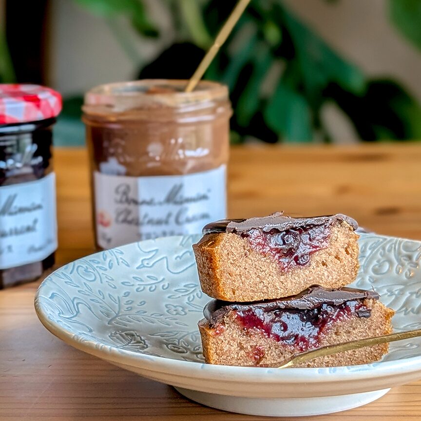 Chestnut Mini Cake with Blackcurrant Filling
